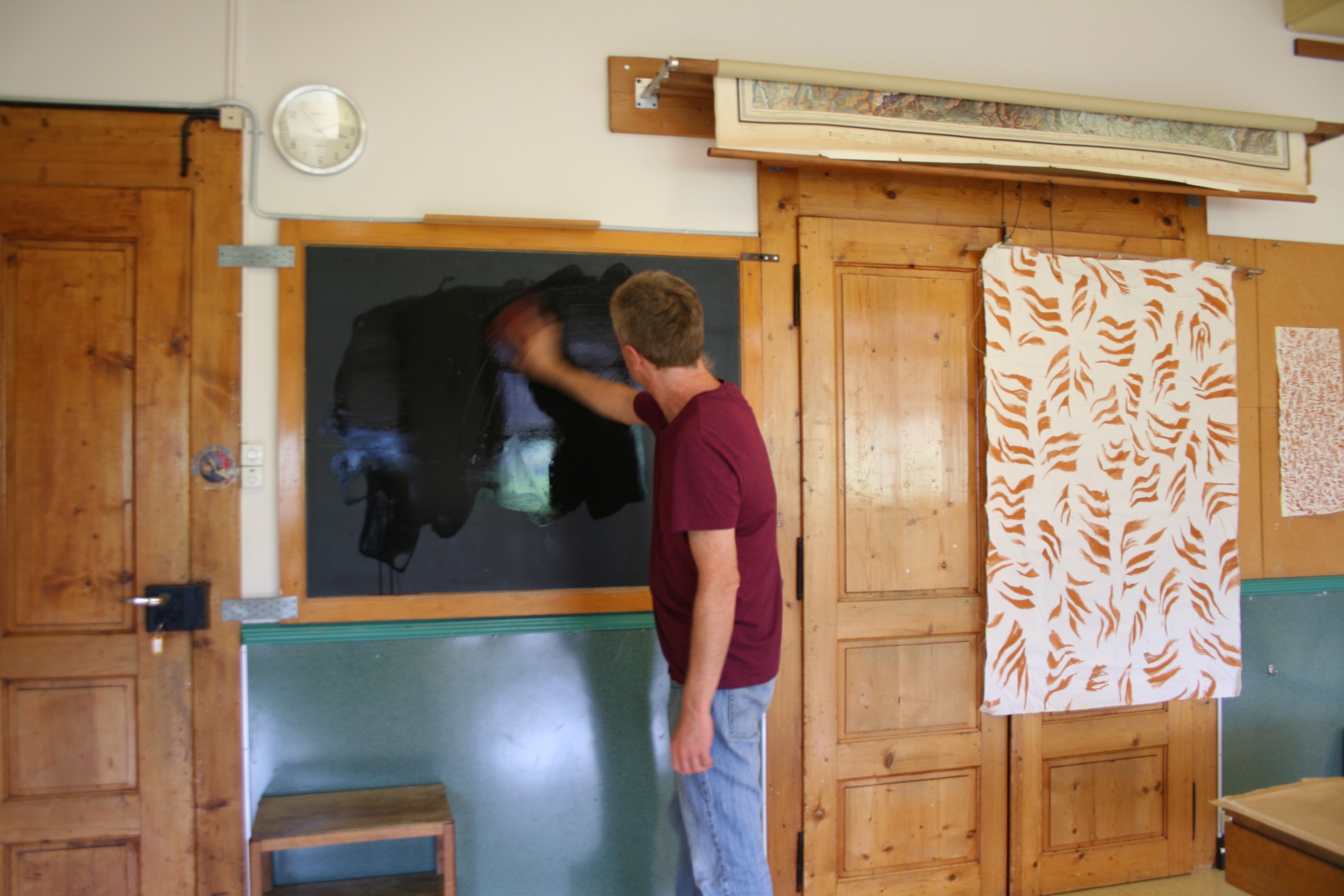 Atelier dans l'école de Cerniat (photo Claire-Lyse Pasquier)